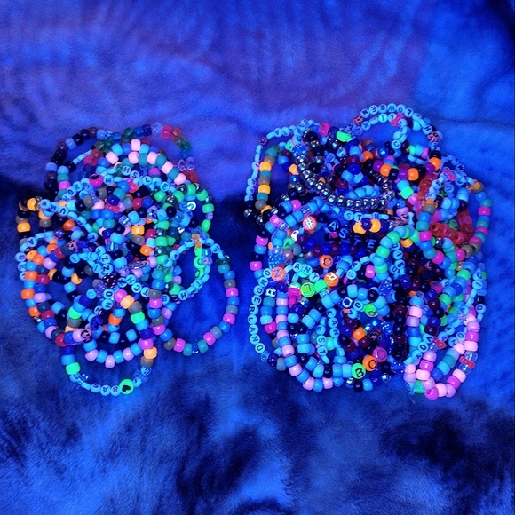 Assorted Kandi Bracelet Bundle - Picture 2 of 3